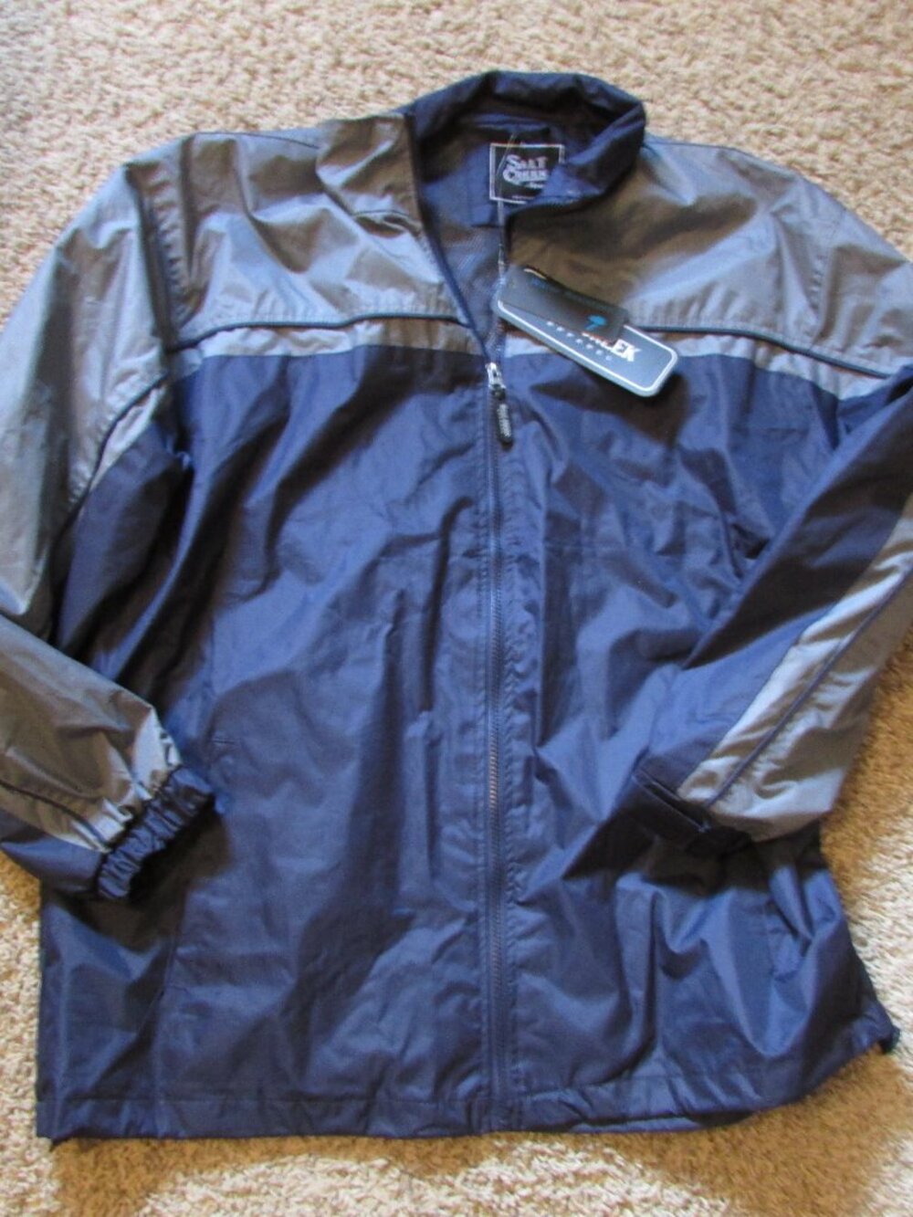 NWT Salt Creek Large Blue and Gray Water-Resistant Windbreaker Zip Jacket